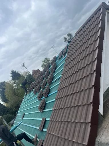 Flat Roof — Felt Detail