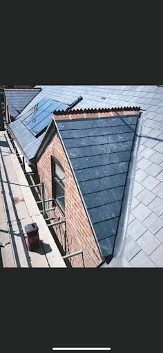 Barn — Slate & Flat Roof Detail